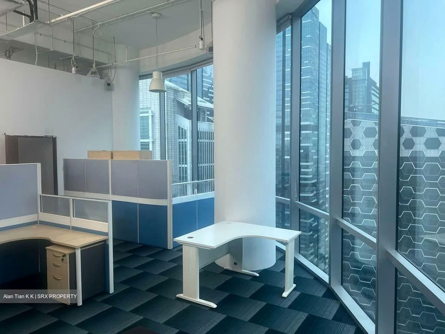 Oxley Tower (D1), Office #598079381